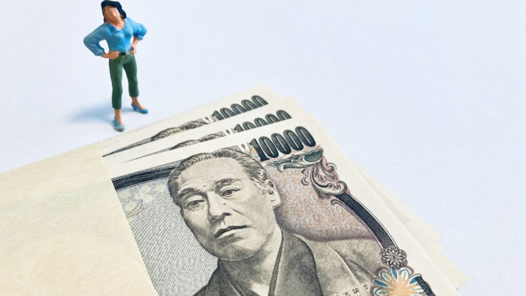 タクシー運転手の歩合割合はどれくらい？歩合率50％の収入例と固定給との違いを解説